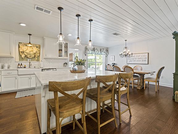 4th image of 38446 Cornerview Rd