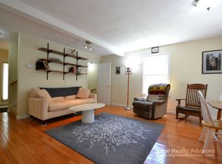 42 Coolidge Hill Rd, Watertown, MA 02472