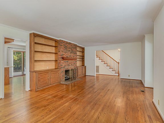3rd image of 2516 Cedronella Dr