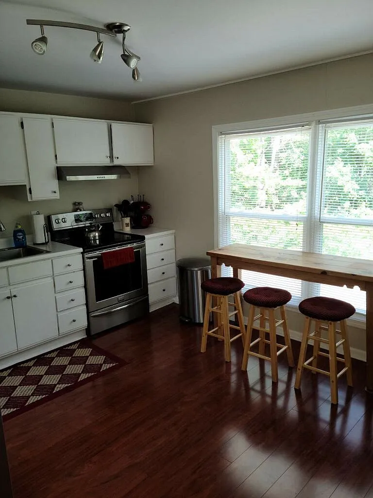 Beehive Dr, Gray — Photo 4