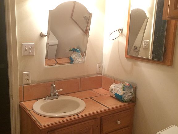 5th image of 416 E 13th St
