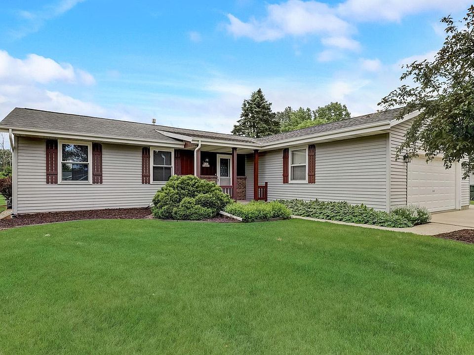W193N16037 Stonehedge DRIVE, Jackson, WI 53037 Zillow
