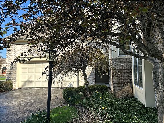 2nd image of 150 Regatta Dr