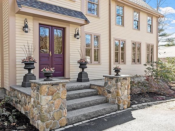 3rd image of 521 Barretts Mill Rd