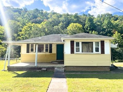 62 Engine Ln, Reader, WV, 26167