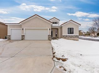 4331 NE Park Trails Ct, Lees Summit, MO 64064