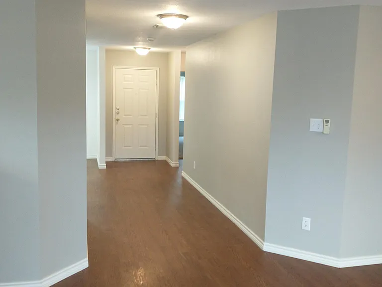 708 Gunters Mountain Ln — Photo 3