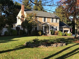 8 Hickory Dr, Shrewsbury, MA 01545