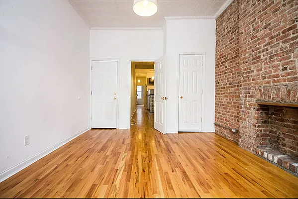 Rented by Nooklyn NYC LLC | media 8