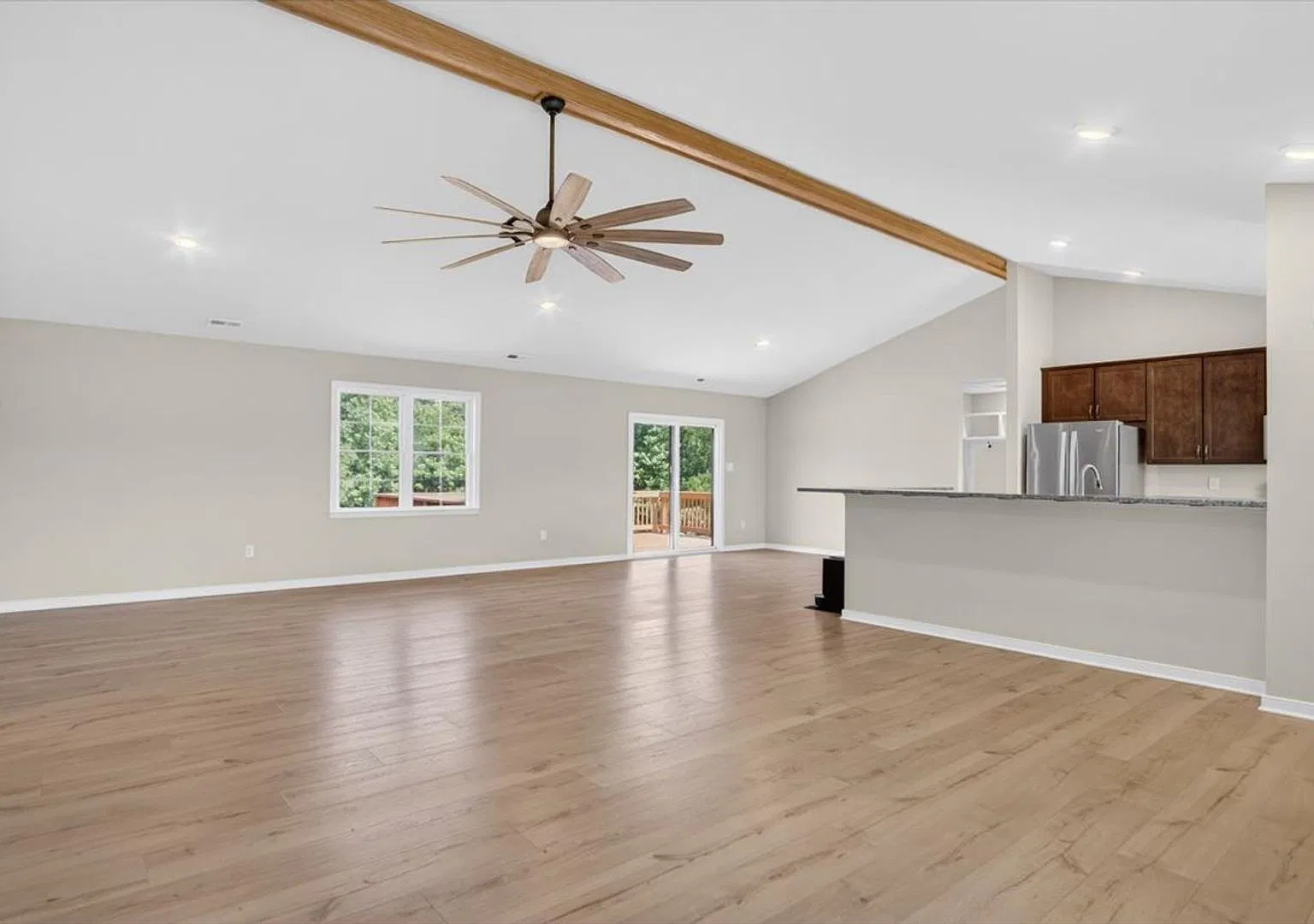 Newly Built 3 Bedroom/2 Bathroom Home with Storage Shed — Photo 4