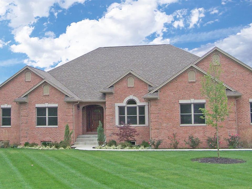 1st image of 7450 Old Woods Ct