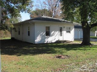 222 Brush St, Panama, IL 62077