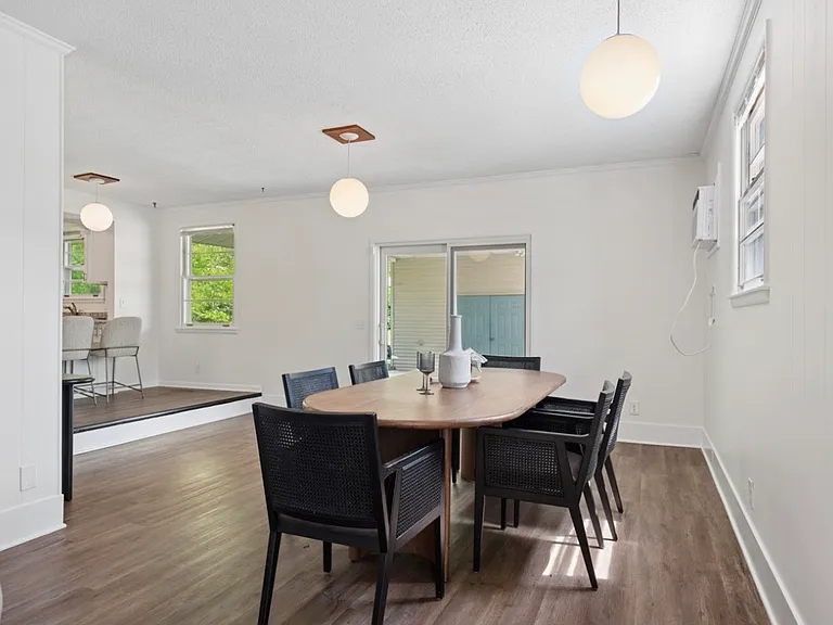 410 Annex Ave — Photo 6