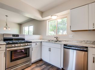 171 E Cypress St, Huachuca City, AZ 85616