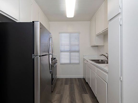 3rd image of 163 Ballantyne St APT 39