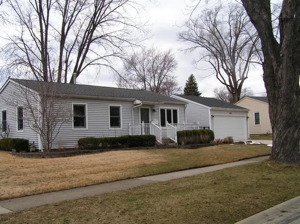 354 Glendale Rd, Buffalo Grove, IL 60089