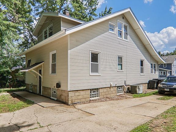 3rd image of 708 Dale St