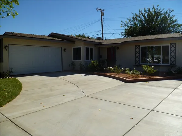 208 E Avenue J12, Lancaster, CA 93535