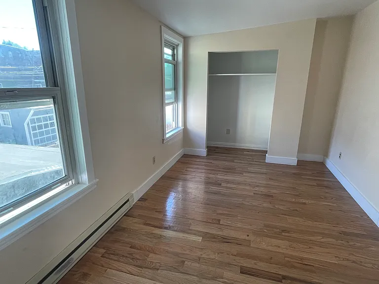 318 N Lumber St — Photo 4