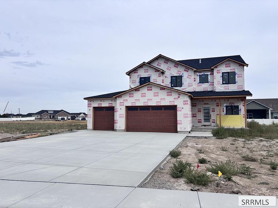 2nd image of 615 Badlands St