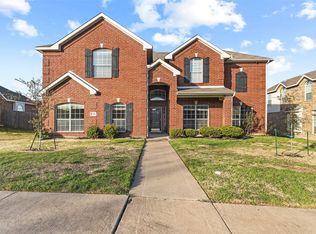 1745 Blue Stream Dr, Desoto, TX 75115