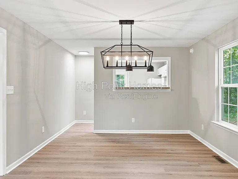3408 Jones St #1 — Photo 6