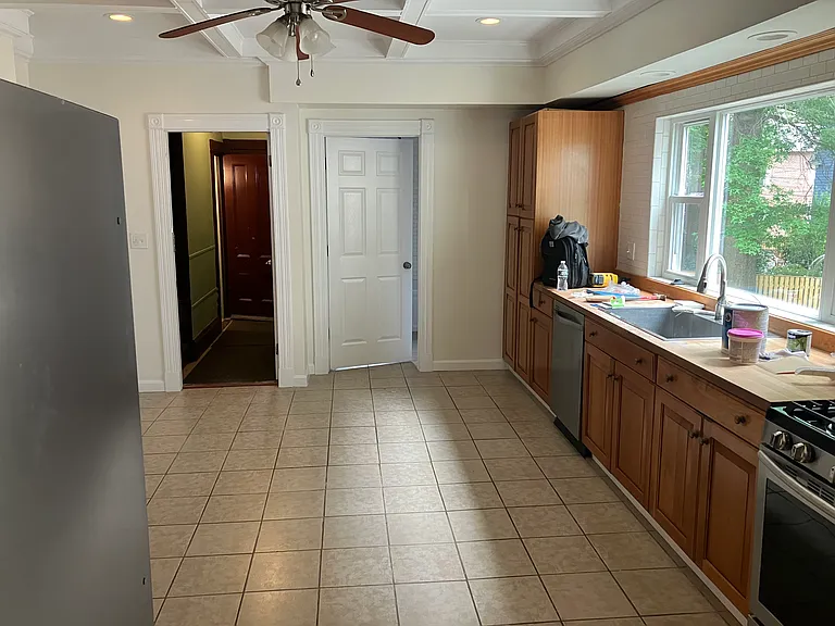 5 Forster St #1 — Photo 4