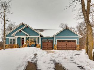 900 Highlander Trl, Hudson, WI 54016