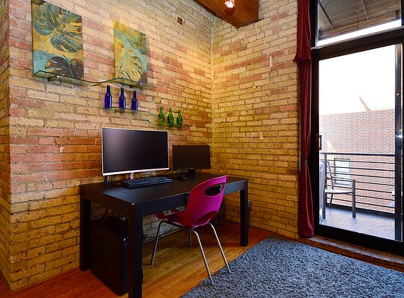 5th image of 2911 N Western Ave APT 203