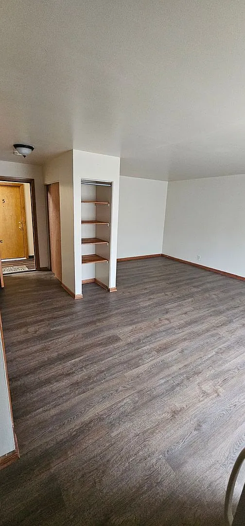 4025 N 60th Street — Photo 2