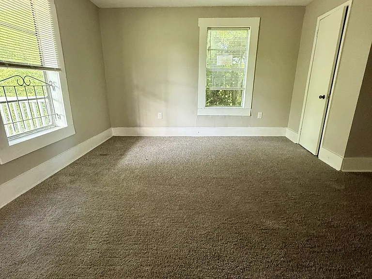 204 5th Way — Photo 3