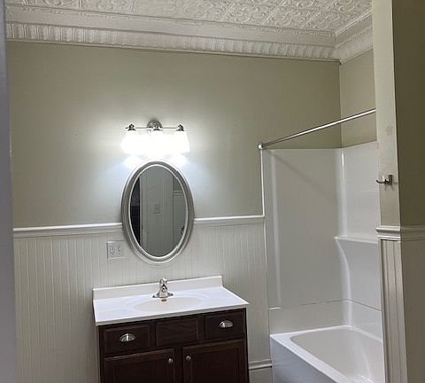 3rd image of 208-216 E Main St #A