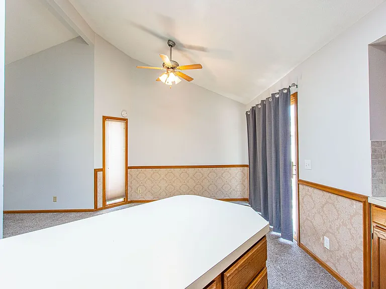 7513 S 134th St — Photo 12