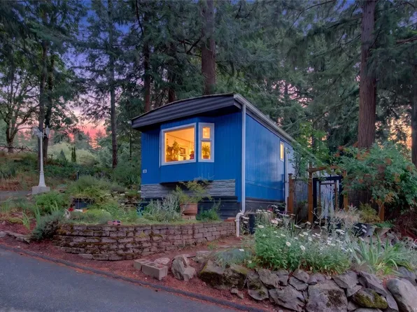 2500 Florence Lake Rd #86, Langford, BC V9B 4H2