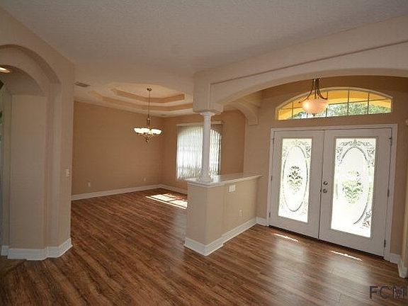 3rd image of 245 Wellington Dr #1