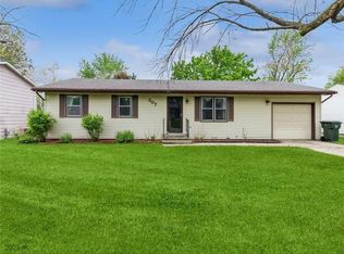 307 Sugar Creek Cir, Perry, IA 50220