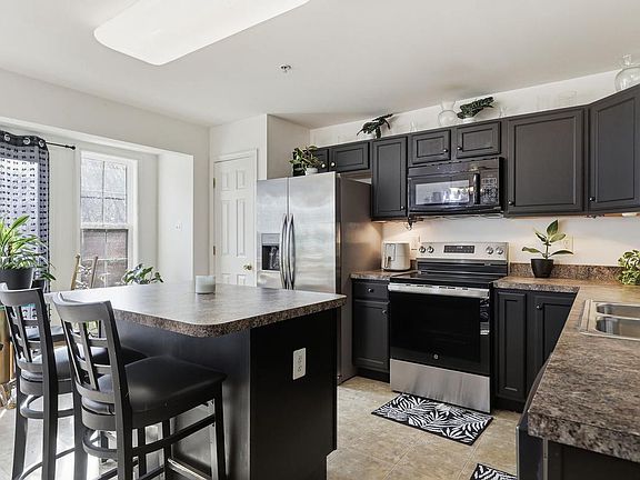5th image of 18249 Roy Croft Dr