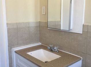 622 W F St, Wilmington, CA 90744