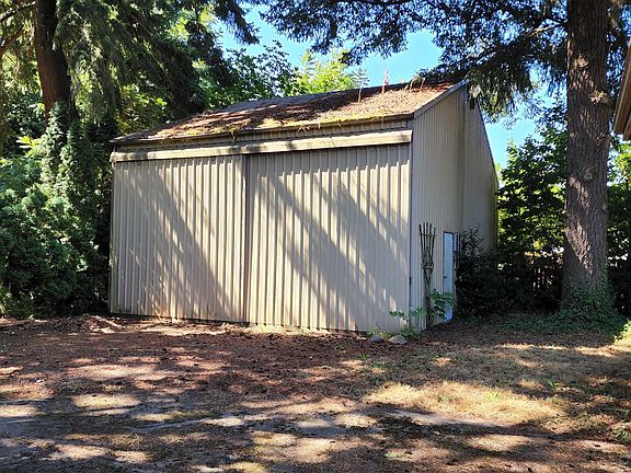 4th image of 6519 SE 140th Ave