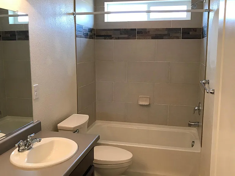 2316 W 165th Ln — Photo 17