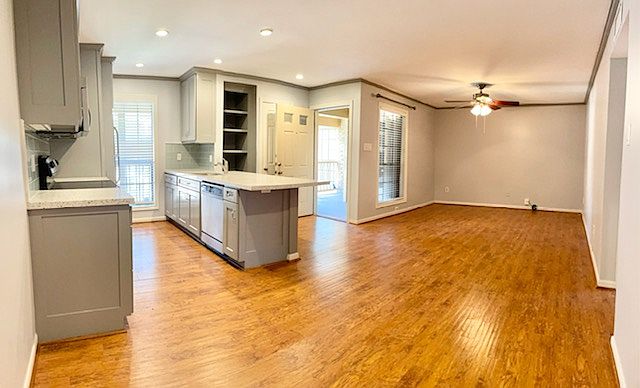 1st image of 1311 Antoine Dr APT 208