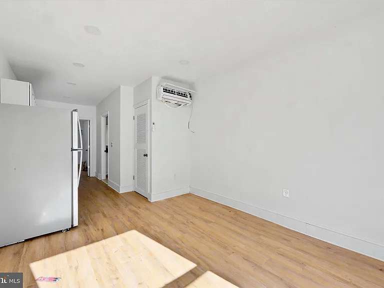 2046 S Norwood St #1 — Photo 2