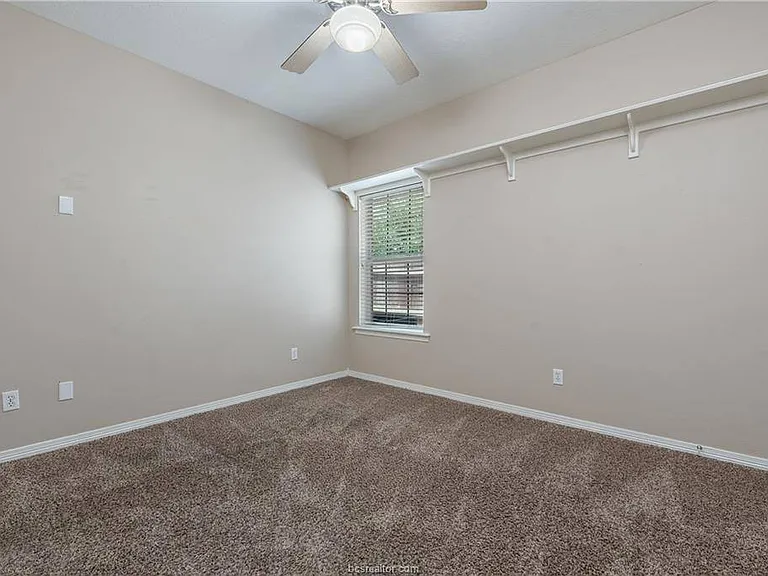 305 Stoney Hills Ct — Photo 21