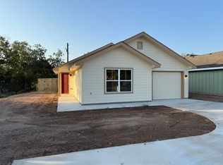 1712 E Avenue J, Lampasas, TX 76550