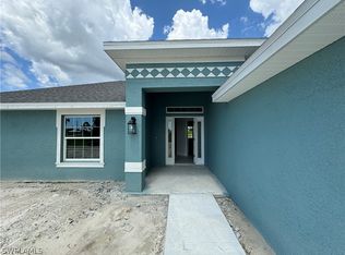 4309 NE 20th Place Cpe, Coral, FL 33909