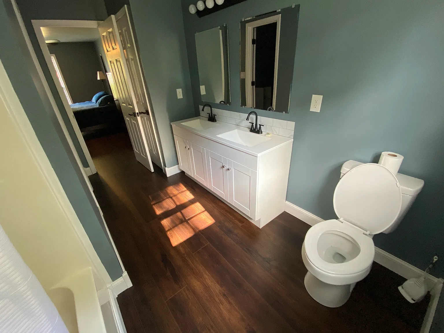 4 bed, 1882 sqft, $2,500 — Photo 2