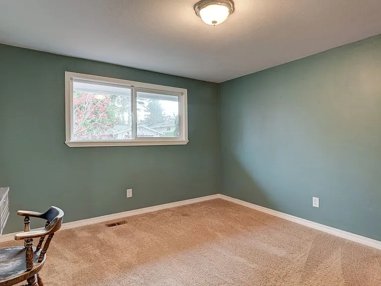 1056 SW 4th Ave — Photo 14