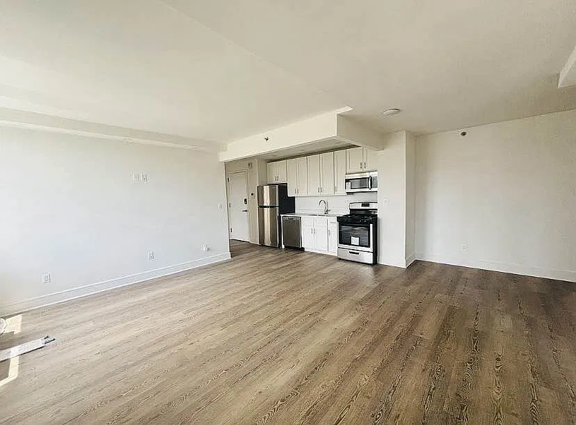 45 W 81st St — Photo 4