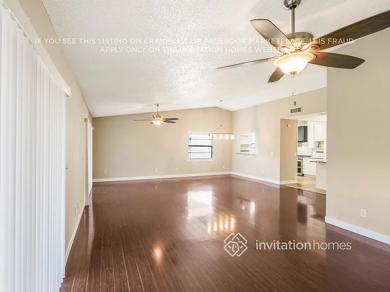 6708 Commodore Way — Photo 9