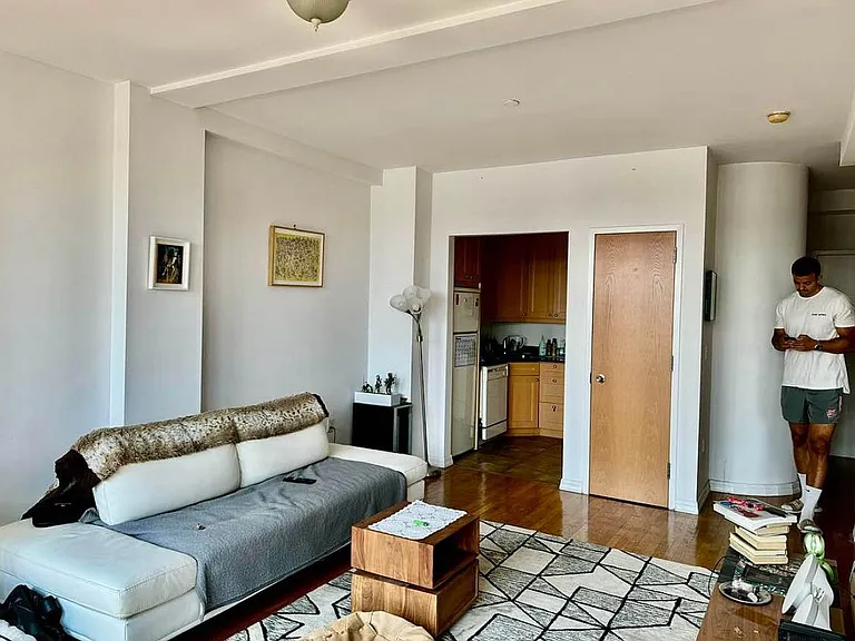 2734 21st St #5B — Photo 6